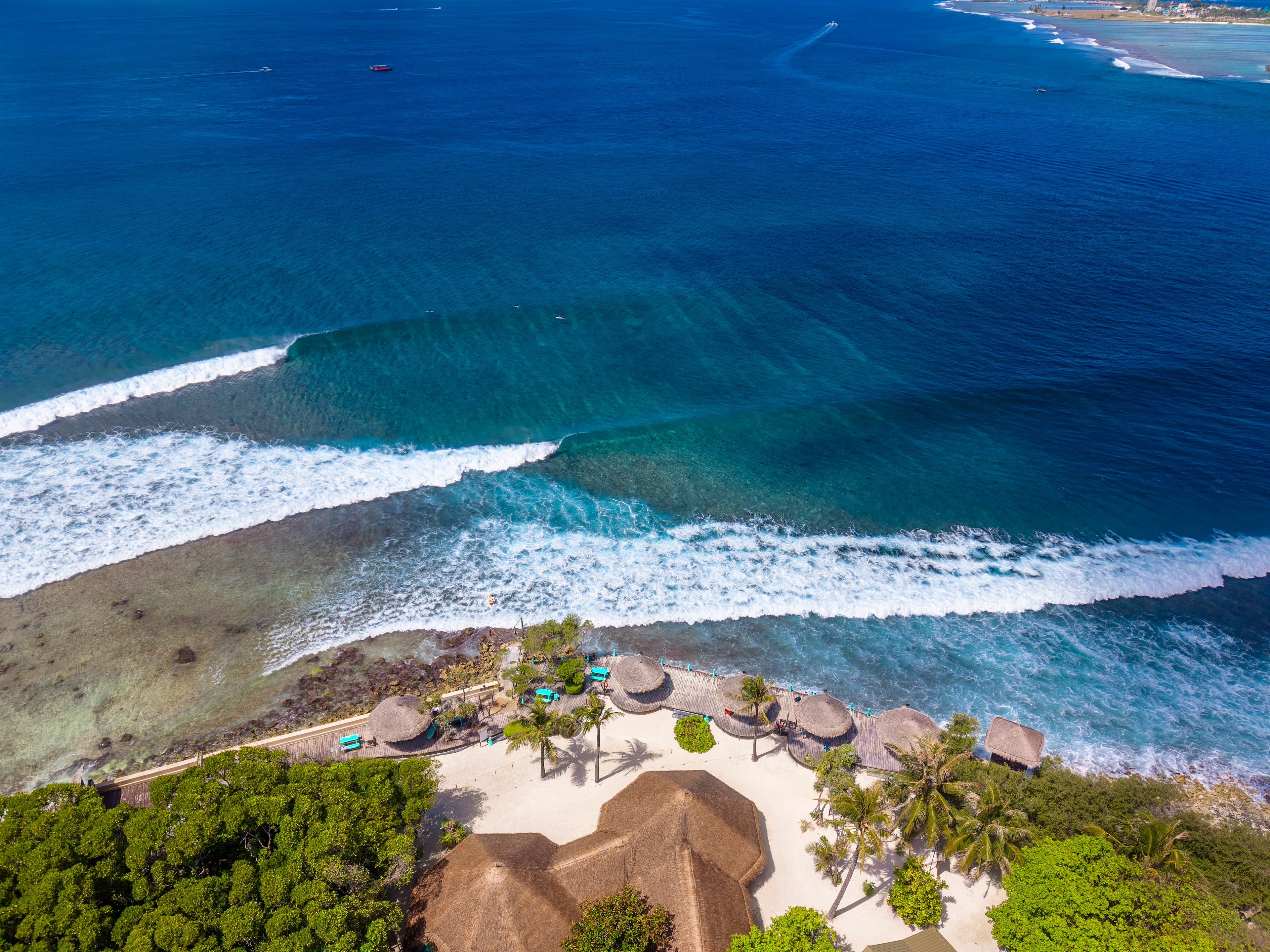 LOHIS MALDIVES LAND TRIP